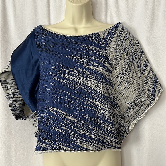 Espaco Fashion Blue/Gray Short Sleeve Abstract Crop Top Shirt **Size P** 🌺🌺 - Picture 1 of 5